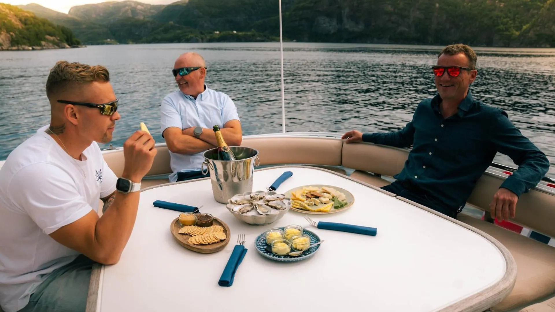 Отель Fjords Norway Берген Ботель